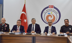 Antalya’da Turizm Güvenliği İçin Geniş Katılımlı Zirve