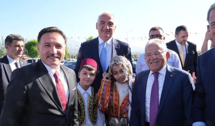 Bakan Ersoy’dan Kültür ve Bilgiye Bir İmza Daha