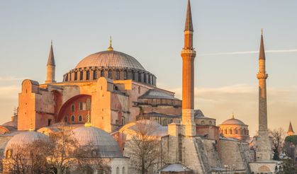 Ayasofya-i Kebir Camii Ziyaretçi Rekoru Kırdı: 5 Yılda 40 Milyon Kişi!