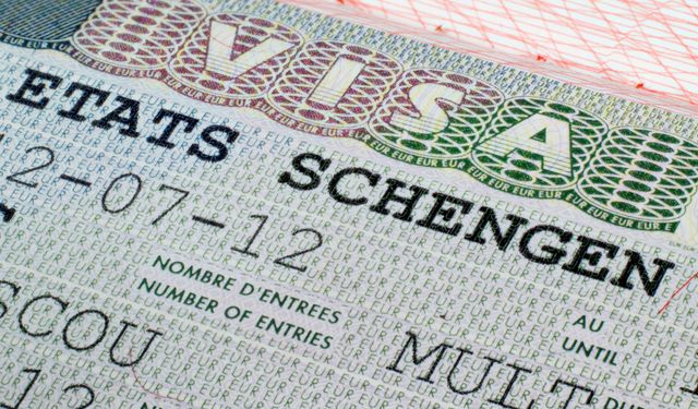 Schengen Vizesi Türk Vatandaşına Pahalıya Patladı