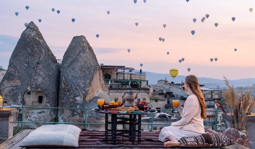Turist Harcamalarında Yeme-İçme Zirvede: İlk 6 Ayda 5,4 Milyar Dolarlık Gelir